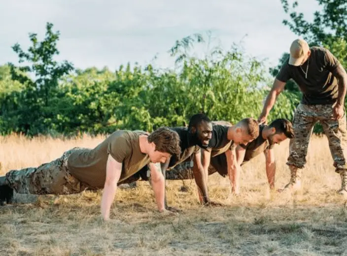 soldiers doing push-ups